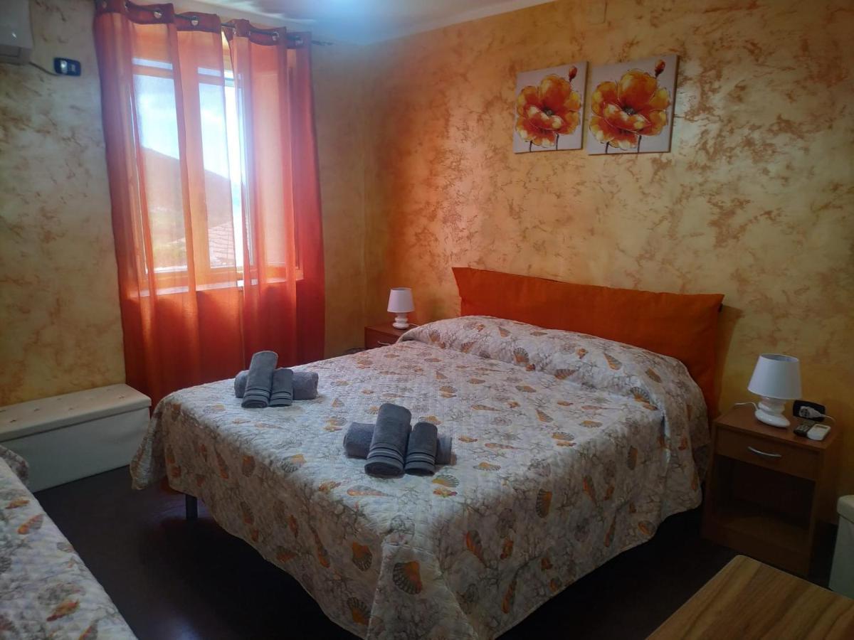 Fagnano Castello B&B Arena Family מראה חיצוני תמונה